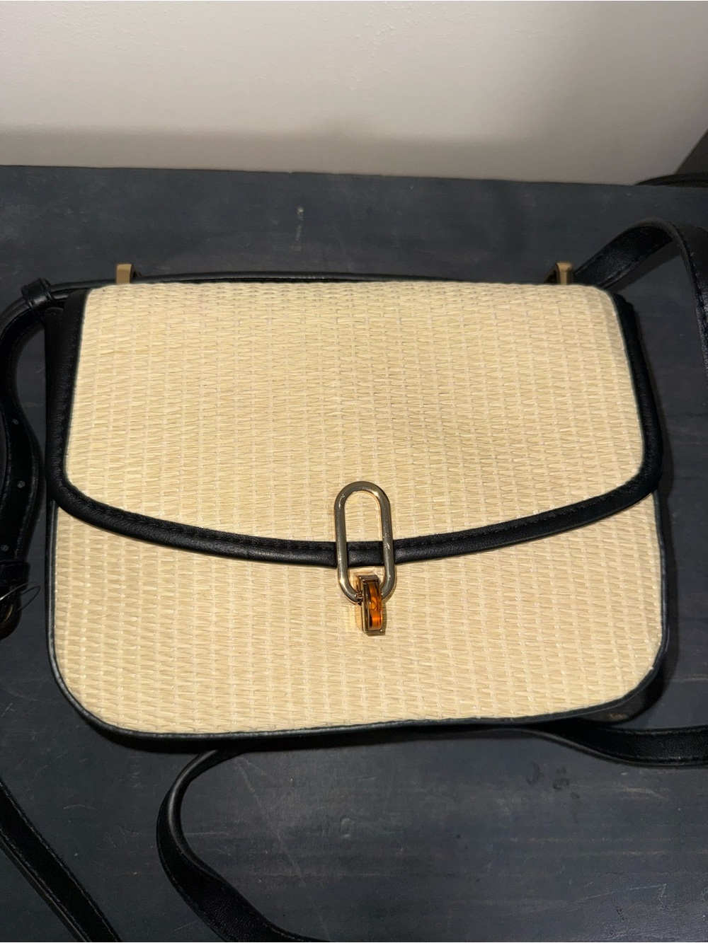 Black and Cream Crossbody Shoulder Bag - Picture 2 of 4